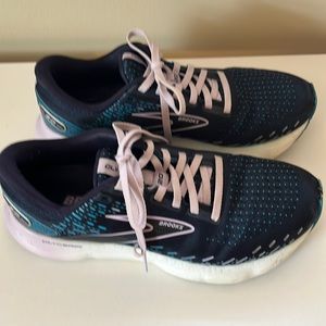 Brooks Glycerin 20 Women Athletic Shoe- size 9